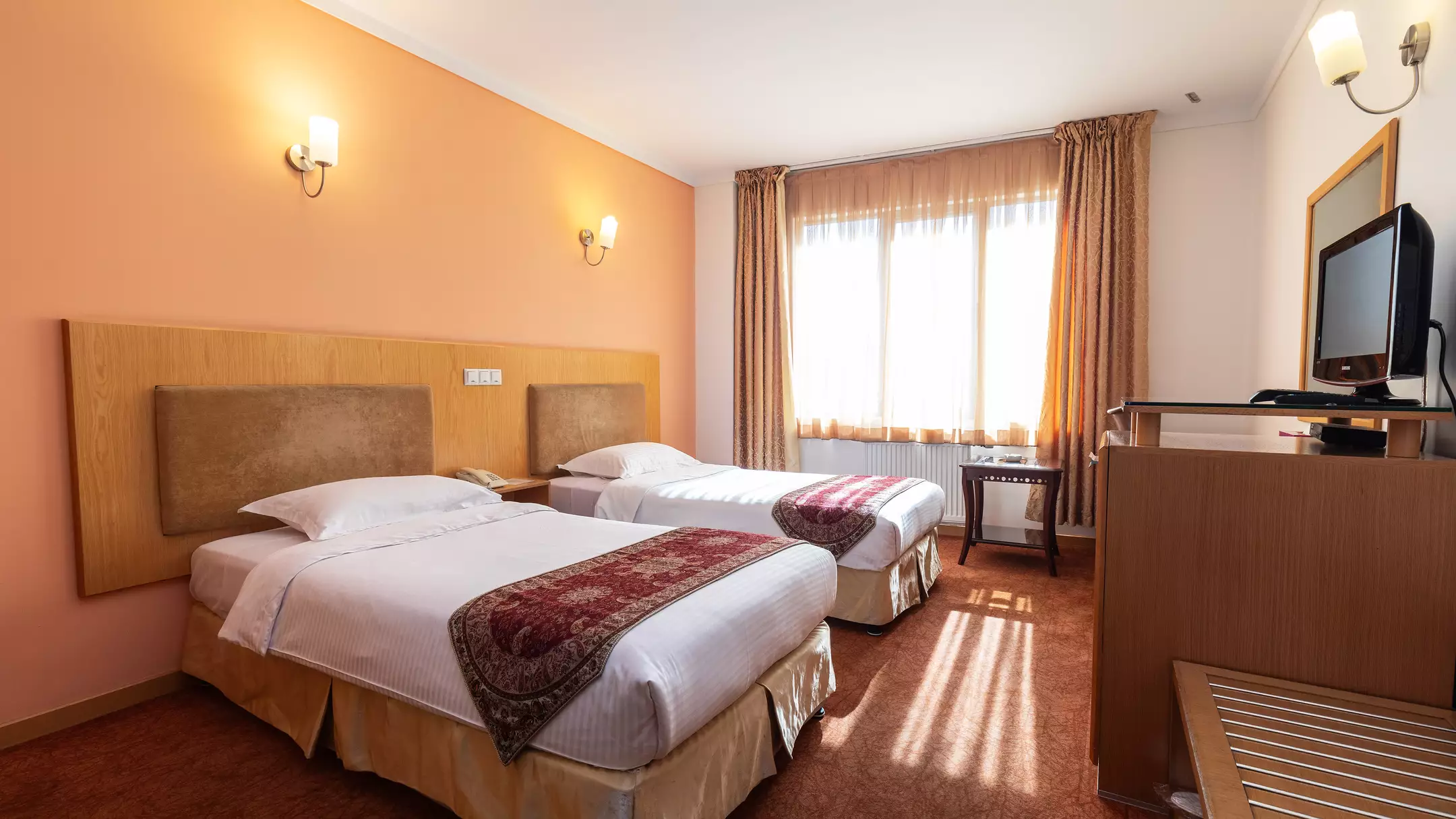 ساینا