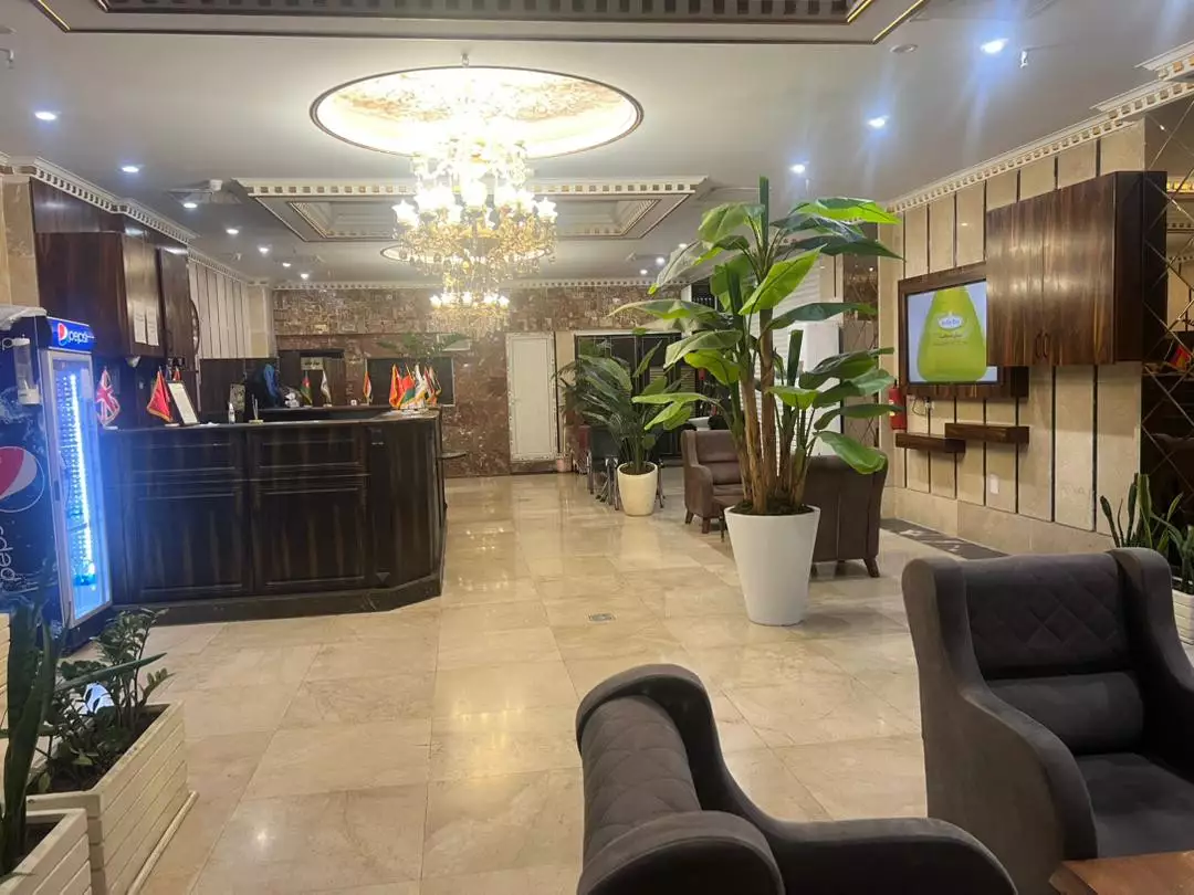 نیکان مهر