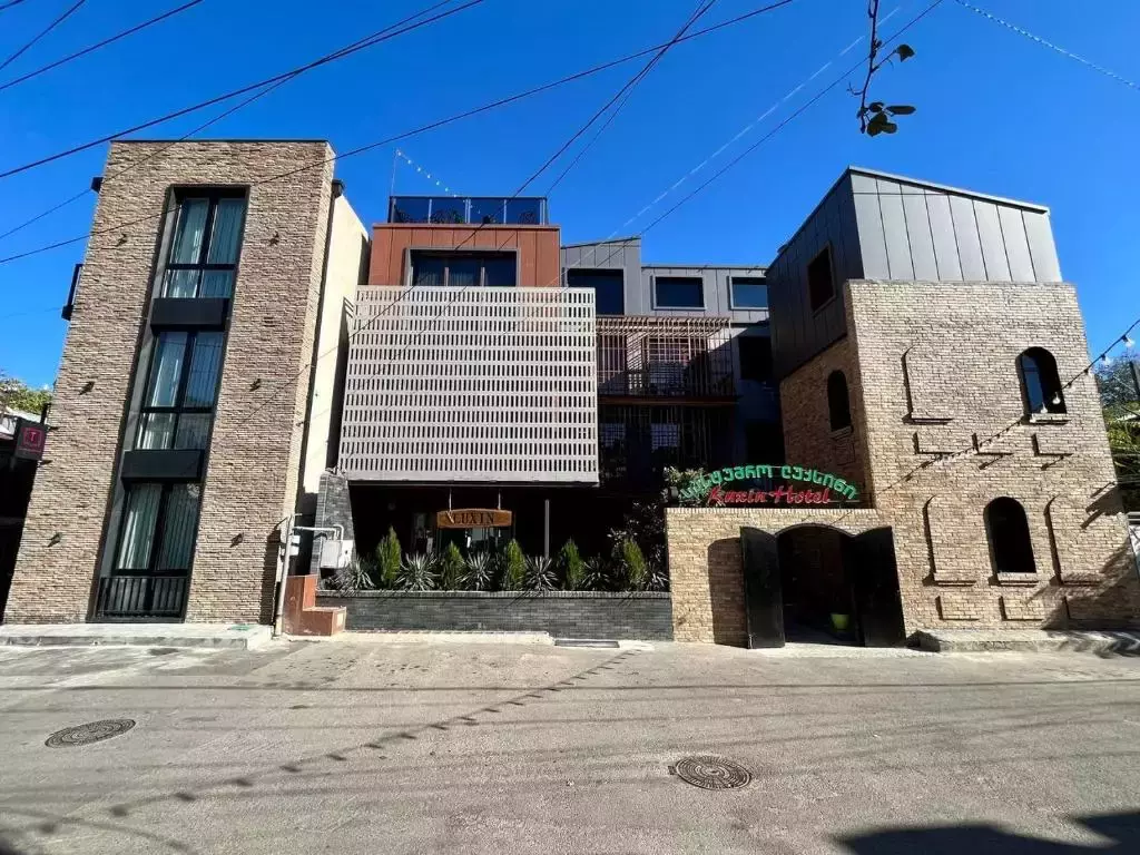 لوکسین (Luxin)